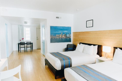 Aqua Hotel & Suites - image 13