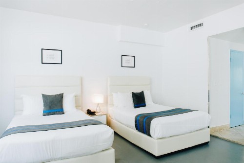 Aqua Hotel & Suites - image 17