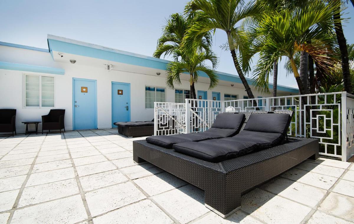 Aqua Hotel & Suites - image 6