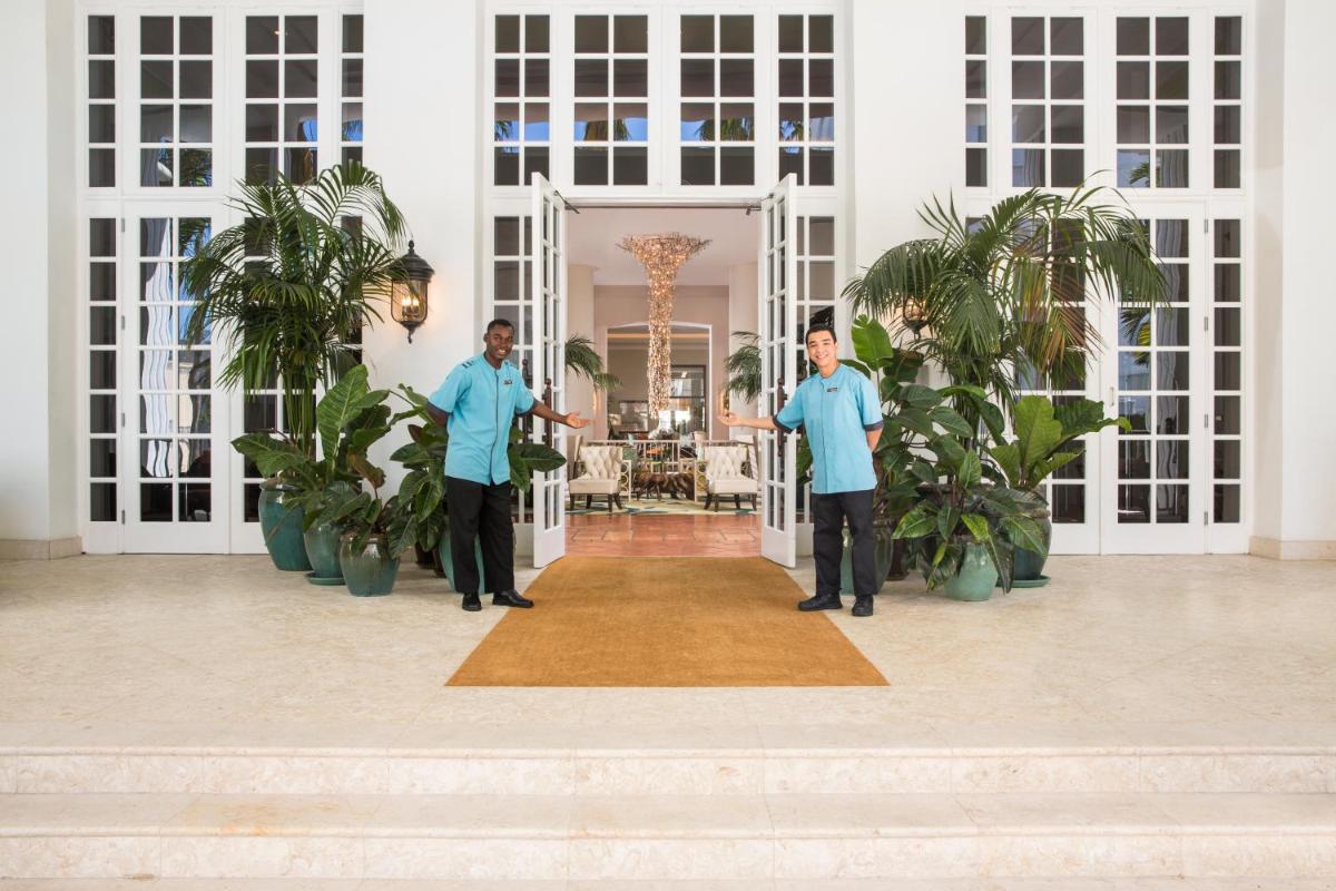 The Palms Hotel & Spa - image 2