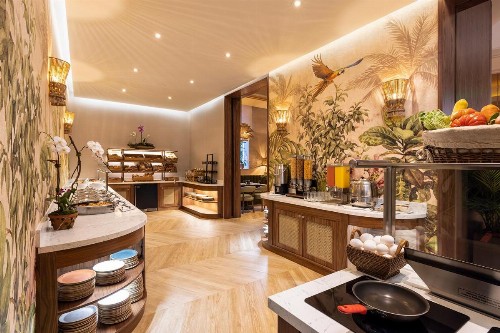The Palms Hotel & Spa - image 32