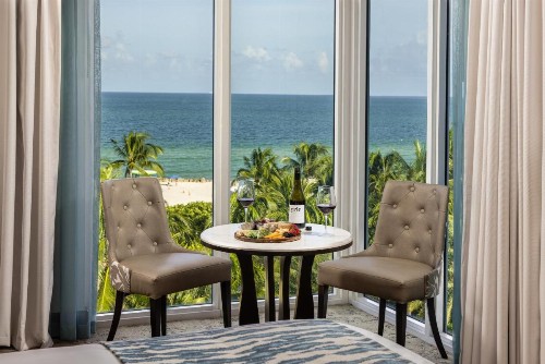 The Palms Hotel & Spa - image 41