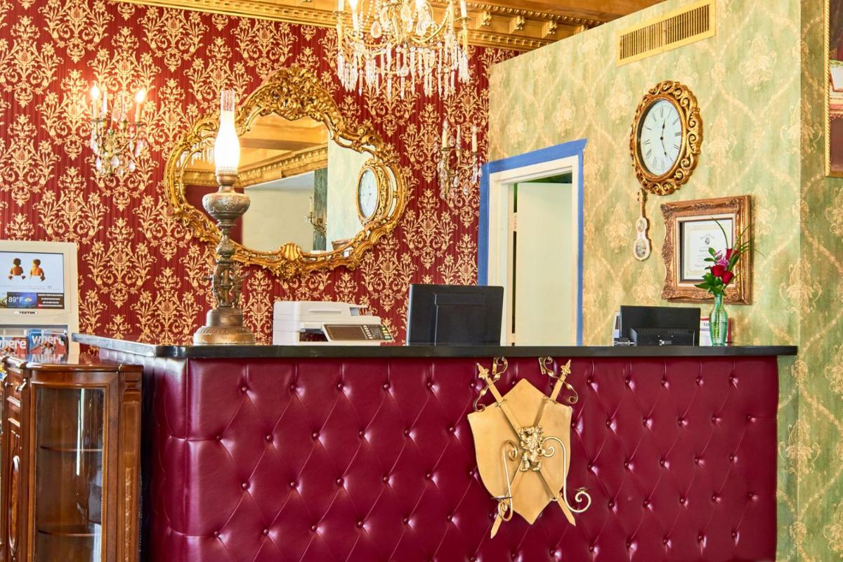 Ocean Spray Hotel - image 3