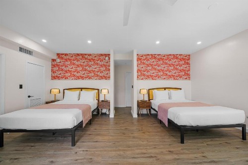 Greenview Hotel - image 40