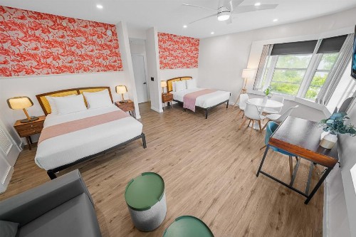 Greenview Hotel - image 48