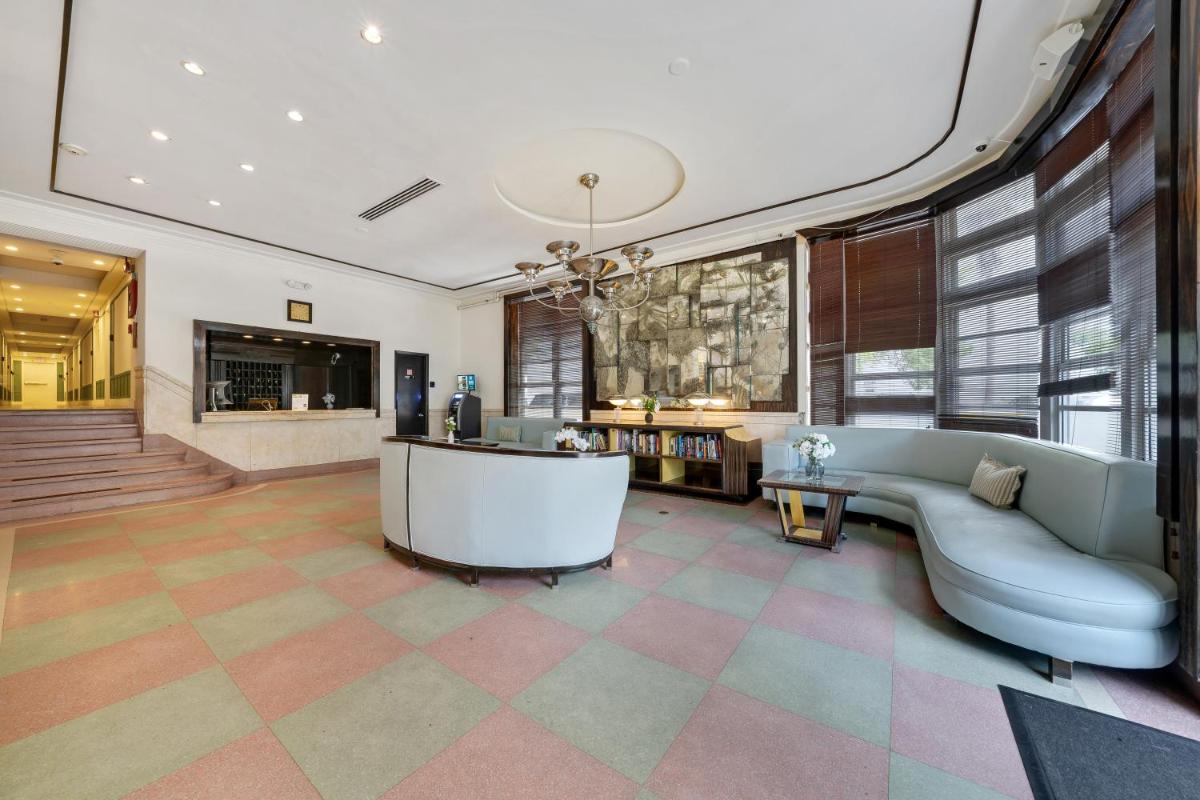 Greenview Hotel - image 6