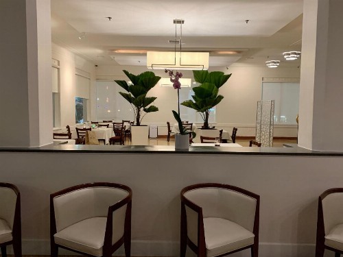 Avalon Hotel - image 26
