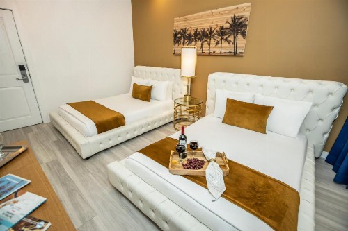 Catalina Hotel & Beach Club - image 16