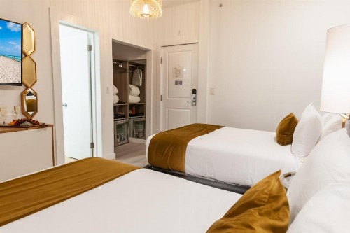 Catalina Hotel & Beach Club - image 35