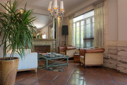 Shelley Hotel - image 6
