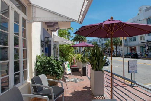 Shelley Hotel - image 11
