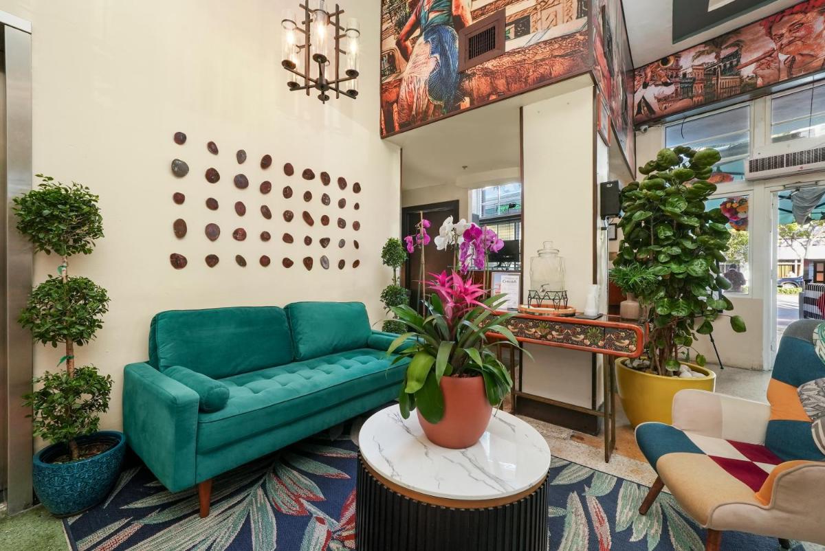 Hotel Chelsea - image 3