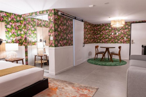 Whitelaw Hotel - image 10