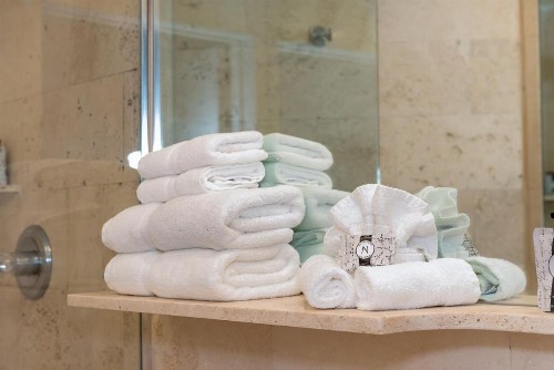 Whitelaw Hotel - image 31