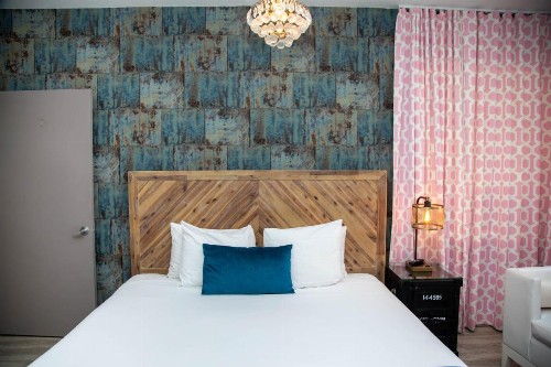Whitelaw Hotel - image 45