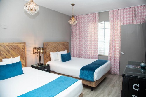 Whitelaw Hotel - image 47