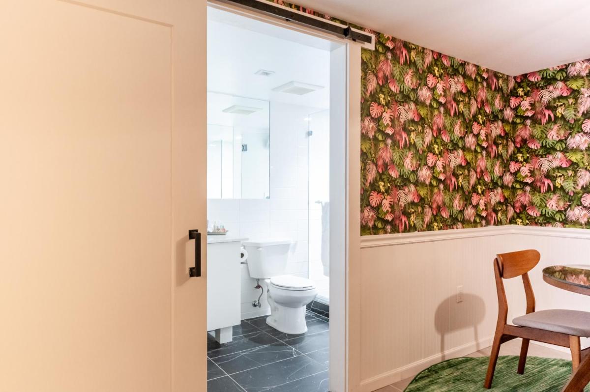 Whitelaw Hotel - image 7