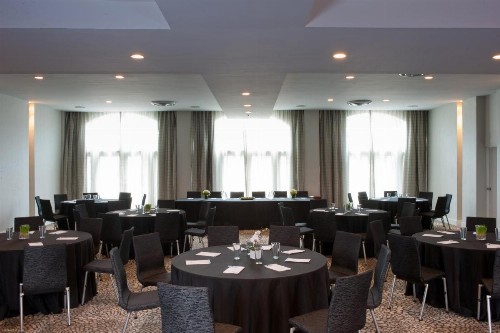 Marseilles Beachfront Hotel - image 18