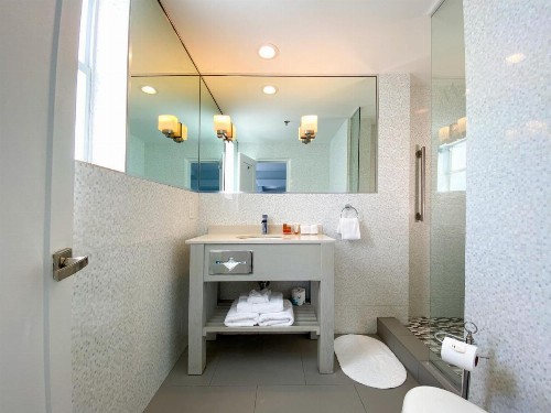 Marseilles Beachfront Hotel - image 23