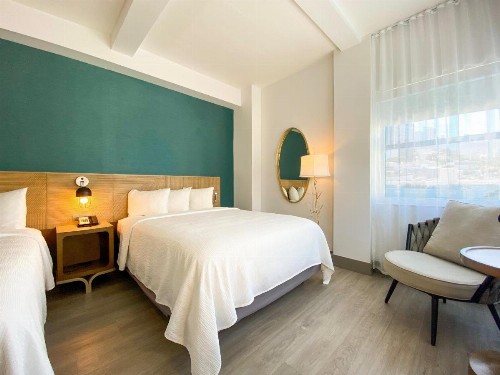 Marseilles Beachfront Hotel - image 7