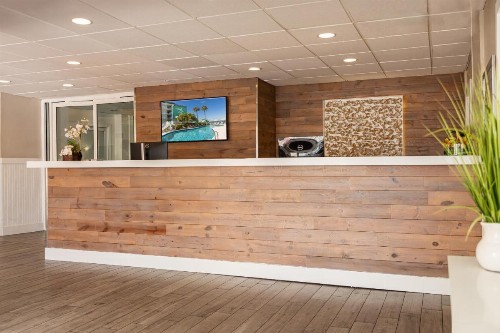 Best Western On The Bay Inn & Marina - image 20