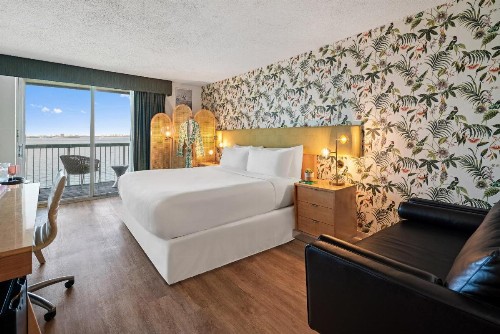 Best Western On The Bay Inn & Marina - image 35