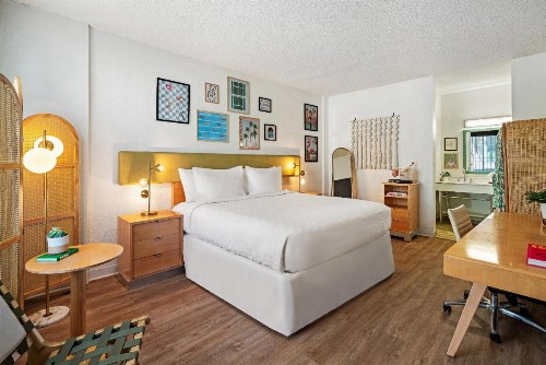 Best Western On The Bay Inn & Marina - image 40