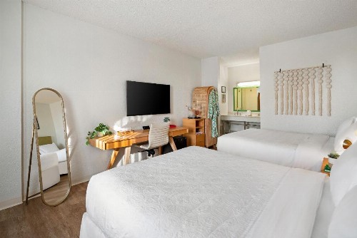 Best Western On The Bay Inn & Marina - image 45
