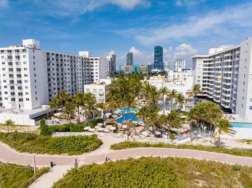 The Savoy Hotel & Beach Club - image 12
