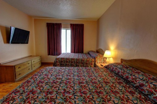 Geneva Hotel - image 22