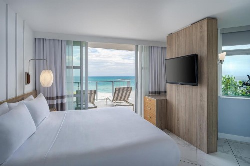 Cadillac Hotel & Beach Club Autograph Collection - image 7