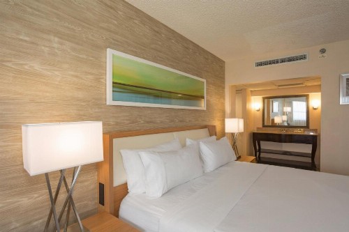 Holiday Inn Miami Beach-Oceanfront an IHG Hotel - image 32