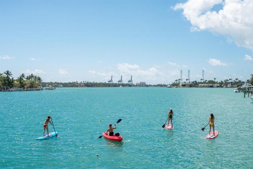 Ocean Reef Suites - image 10