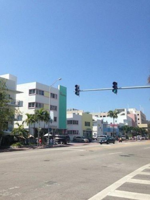 Collins Avenue Hostel - image 6