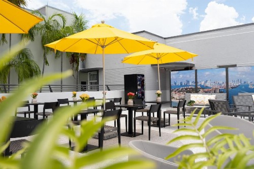 FBH Fashion Boutique Hotel - image 31