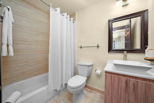 Tradewinds Apartment Hotel Miami Beach - image 19