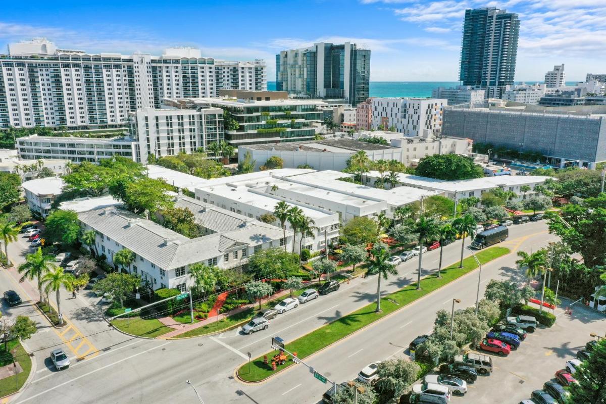 Tradewinds Apartment Hotel Miami Beach - image 2