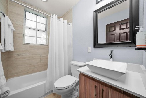 Tradewinds Apartment Hotel Miami Beach - image 28