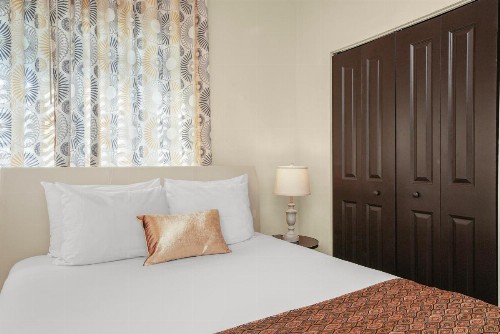 Tradewinds Apartment Hotel Miami Beach - image 31