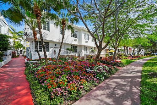 Tradewinds Apartment Hotel Miami Beach - image 37
