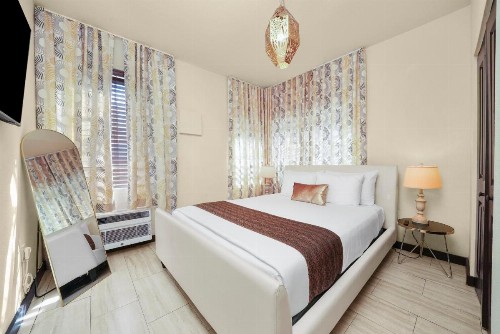 Tradewinds Apartment Hotel Miami Beach - image 38