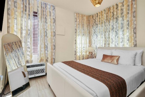 Tradewinds Apartment Hotel Miami Beach - image 42