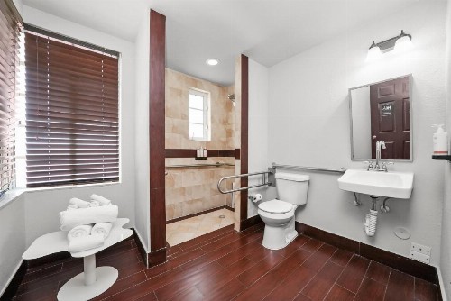 Tradewinds Apartment Hotel Miami Beach - image 43