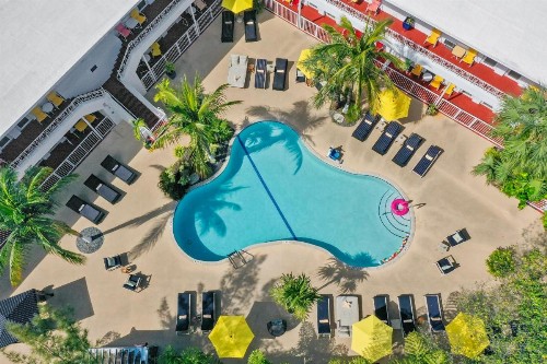 Tradewinds Apartment Hotel Miami Beach - image 46