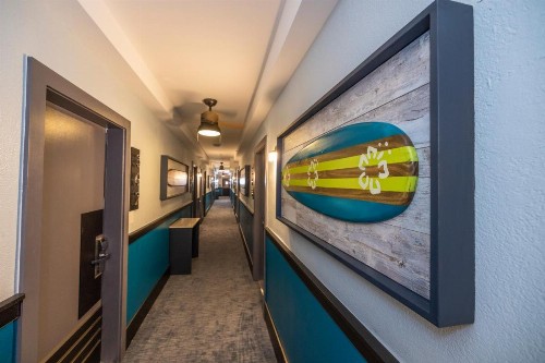 Colony Hotel - image 21