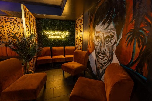 Colony Hotel - image 34