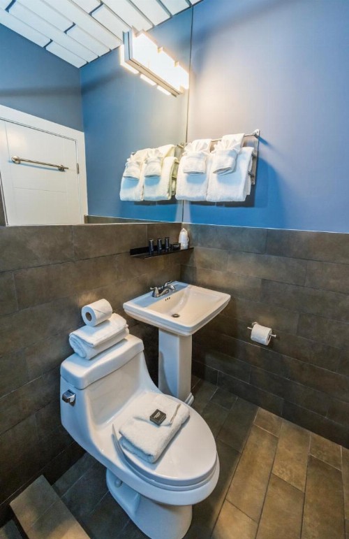 Kent Hotel - image 31