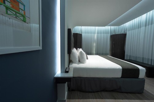 Kent Hotel - image 32