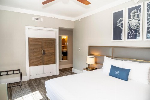 San Juan Hotel Miami Beach - image 20