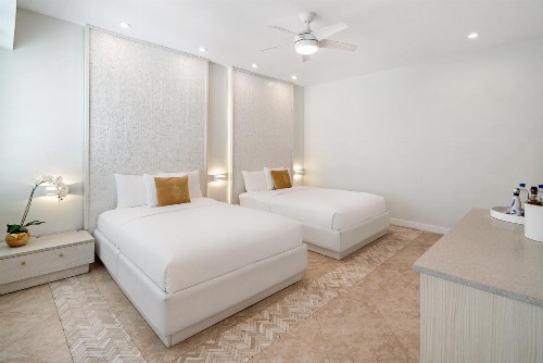 Cardozo Hotel - image 42